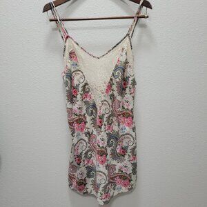 Vintage Victoria’s Secret Gold Label Cream Pink Paisley Slip